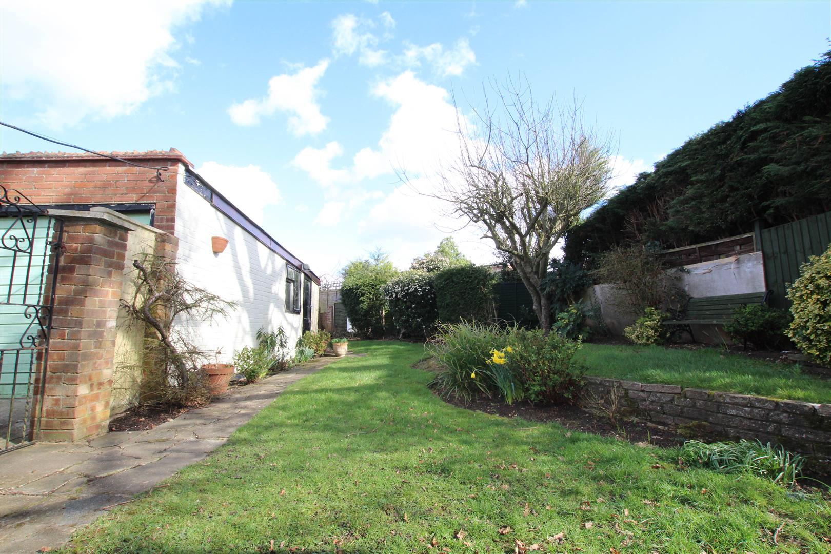 Oakland Gardens, Hutton, Brentwood Keith Ashton